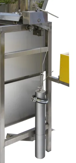 Semi-automatic uncapping machine, complete with opercle collecting tank, frame rack and Honey super holder