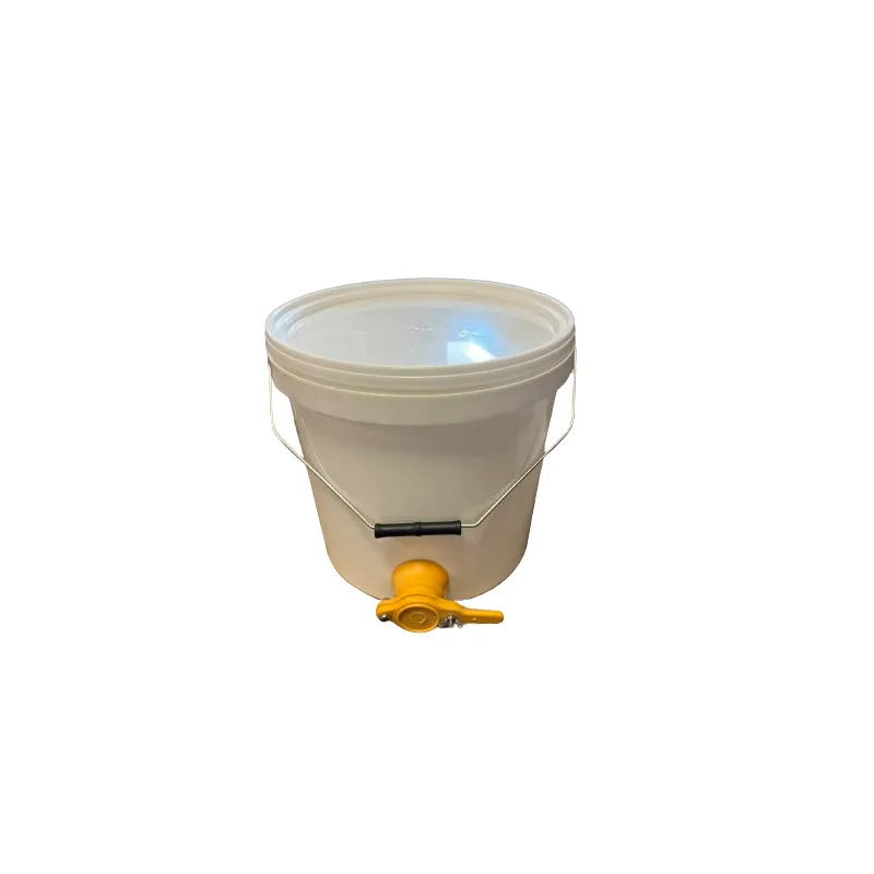 Round conical plastic bucket for food - 19 l - 25 kg honey with tap - iron handle